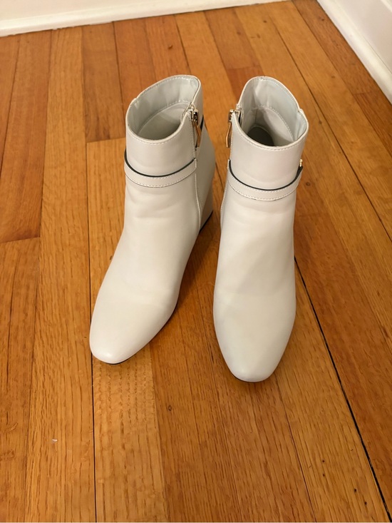 Liz Claiborne Shoes - Liz Claiborne Women's Cream Ankle Booties with Side Zip and Strap Detail 6.5